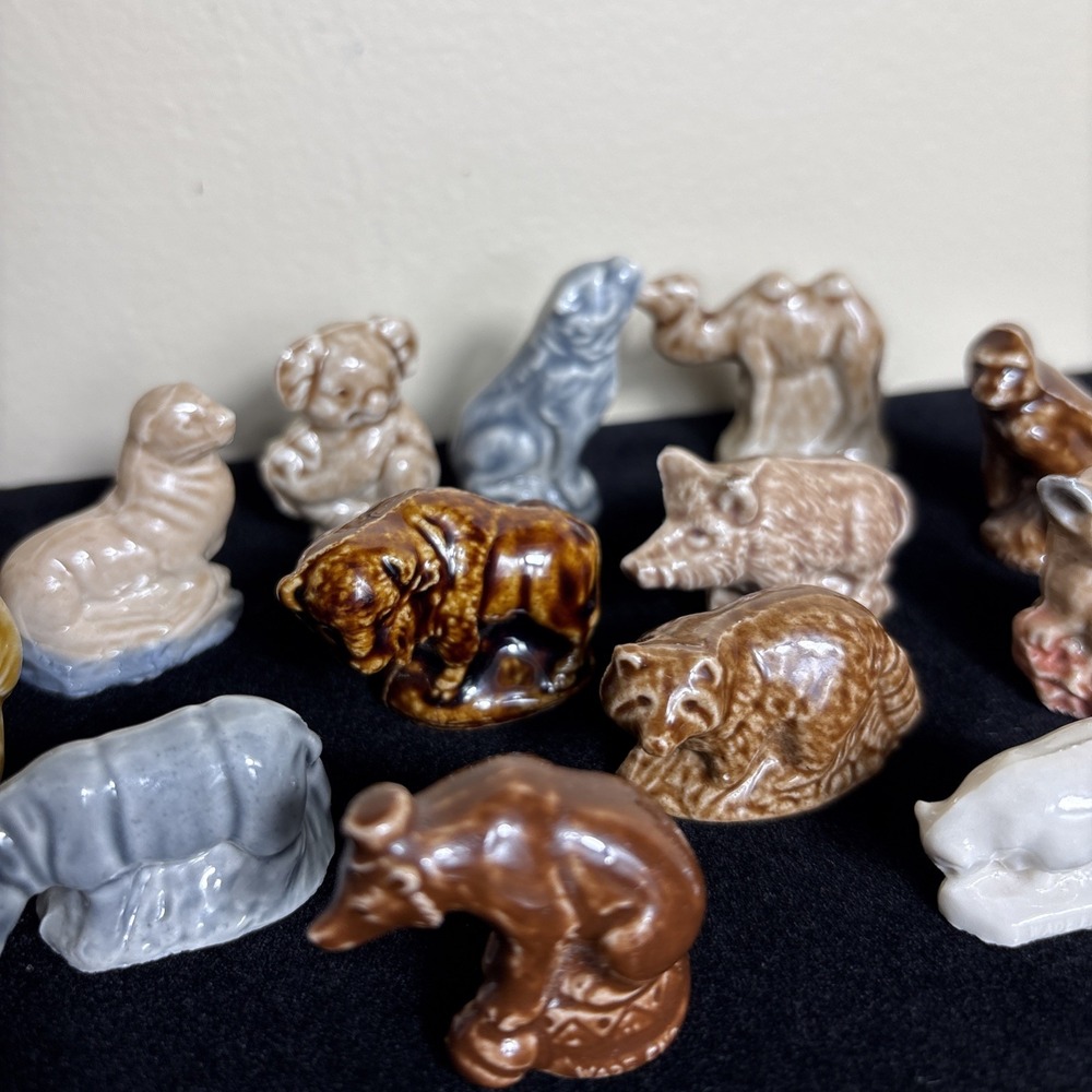 Vintage 14 Wade Whimsies Red Rose Tea Figures Animals Squirrel, Camel, Koala - Picture 3 of 10